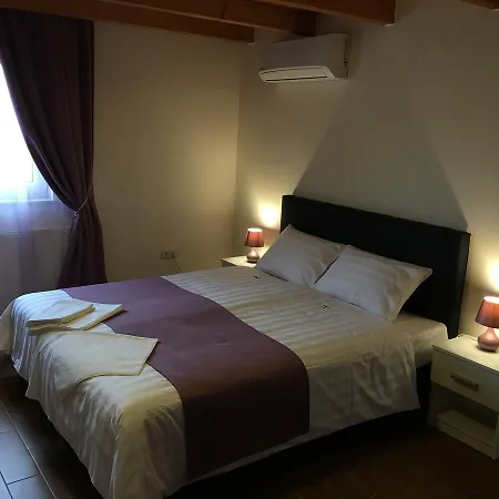 Cclub Residenece T Paks