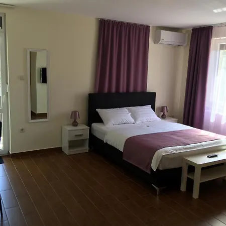 Cclub Residenece T Hotel Paks